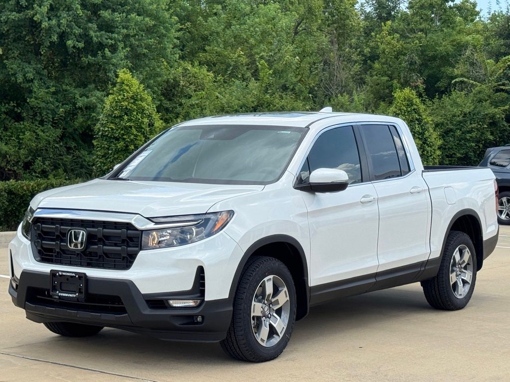 2026 Honda Ridgeline RTL White at Community Honda