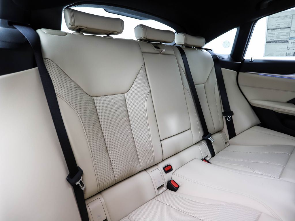 Thumbnail: 2025 BMW i4 - 28