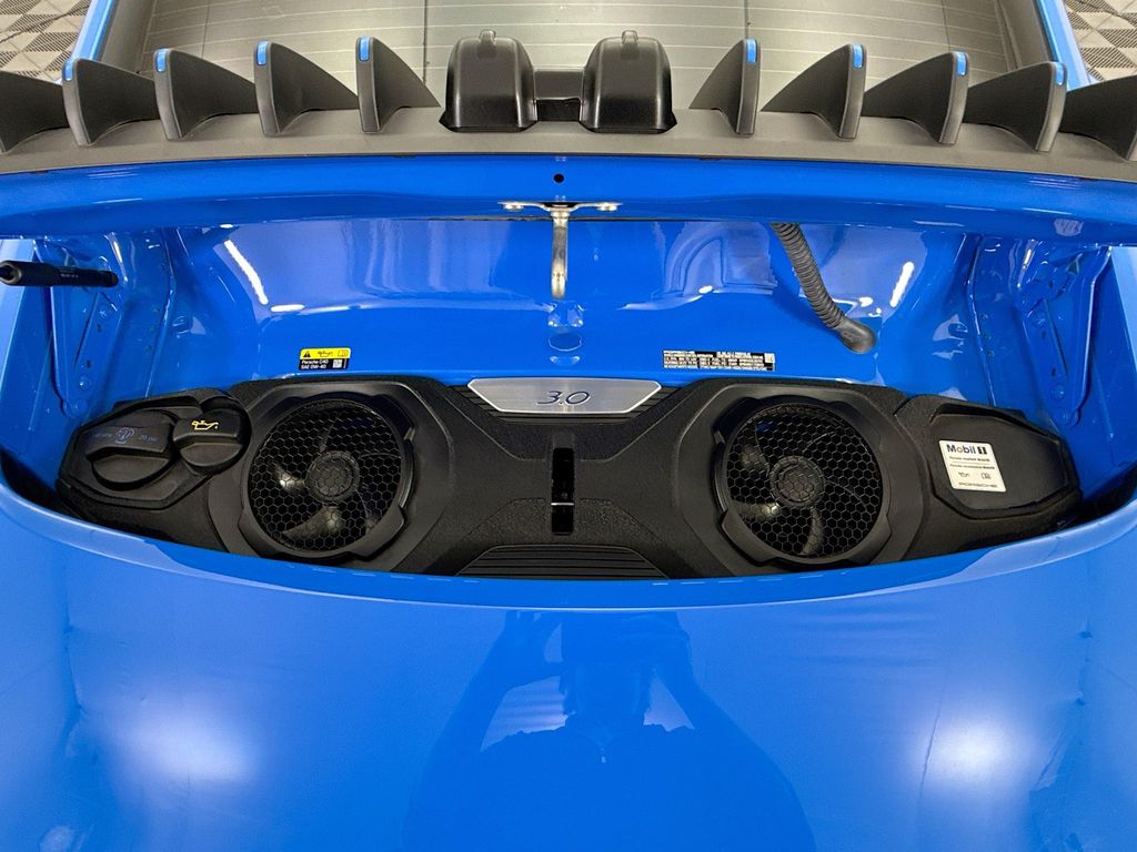 Thumbnail: 2024 Porsche 911 - 27