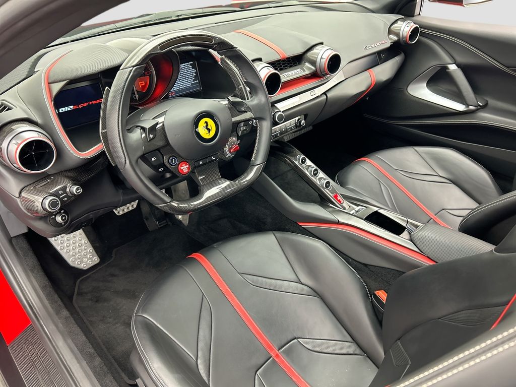 Thumbnail: 2019 Ferrari 812 - 9