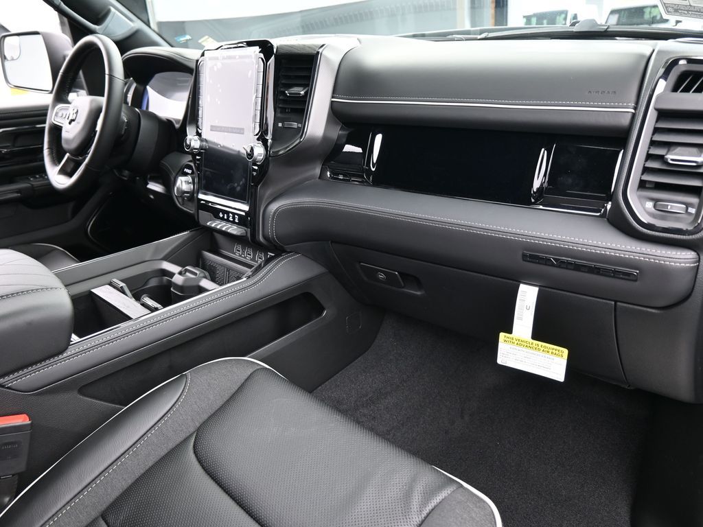New 2026 Diamond Black Crystal Pearlcoat Ram Limited image 42