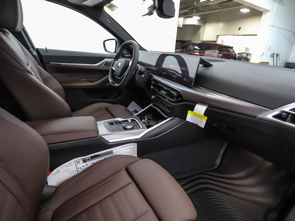 Thumbnail: 2026 BMW 4 Series - 30