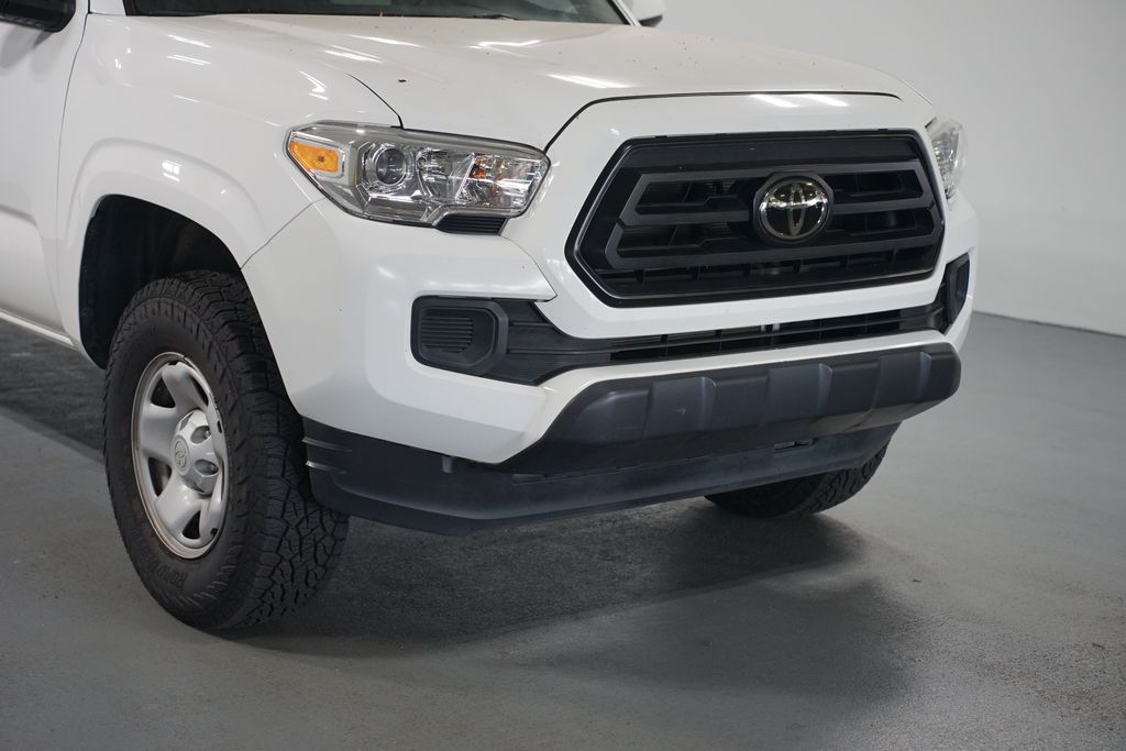 Thumbnail: 2020 Toyota Tacoma - 4
