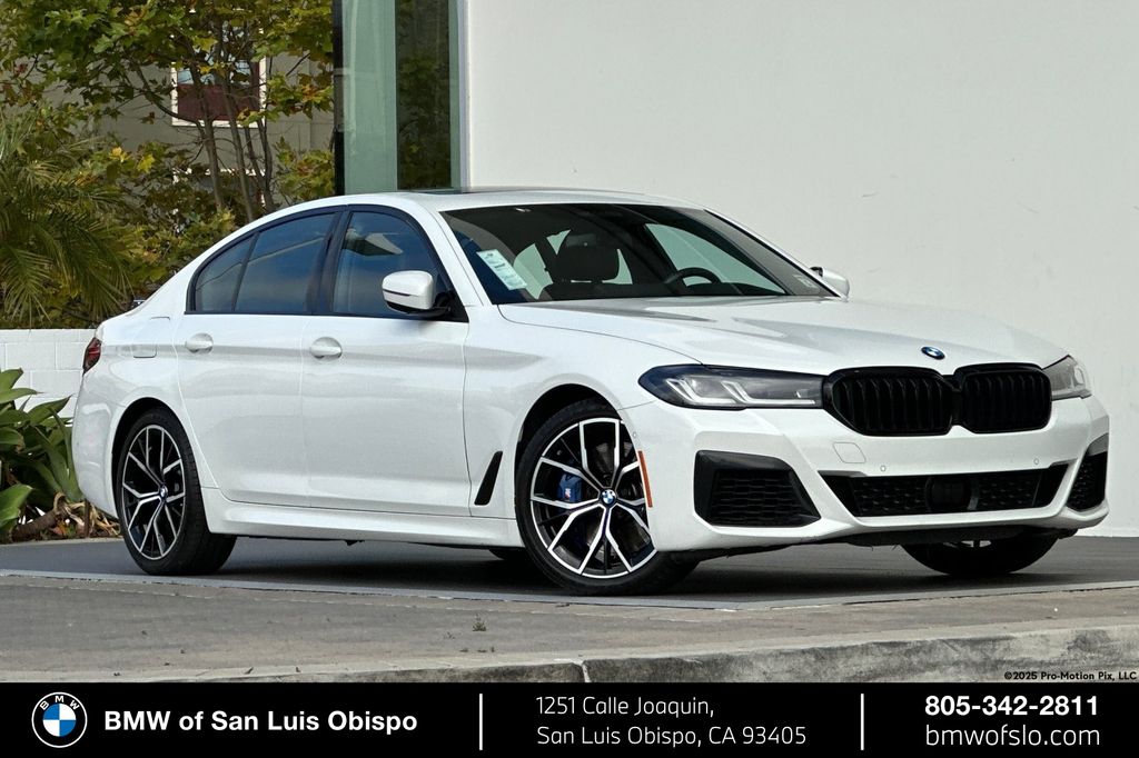 Alpine White 2023 BMW 5 Series Sedan Rear-Wheel Drive 8-Speed Automatic