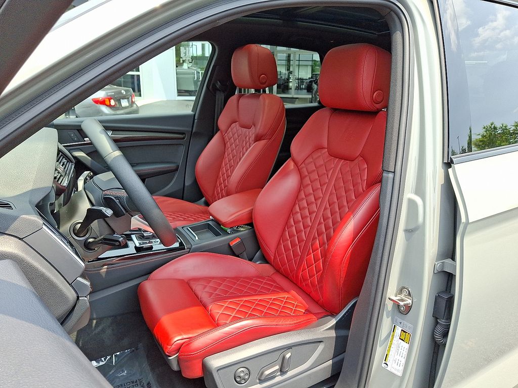 2022 Audi SQ5 Prestige 13