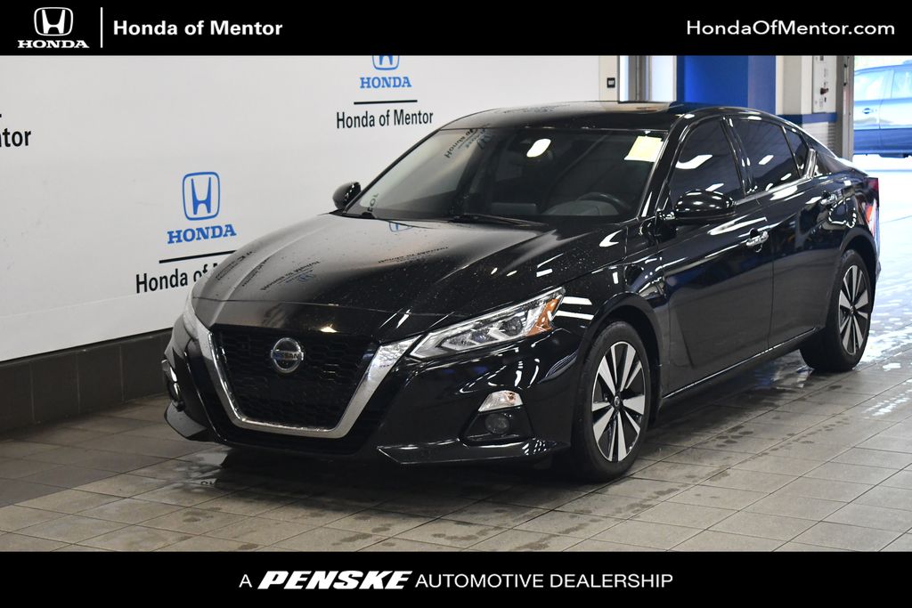 Thumbnail: 2019 Nissan Altima - 1