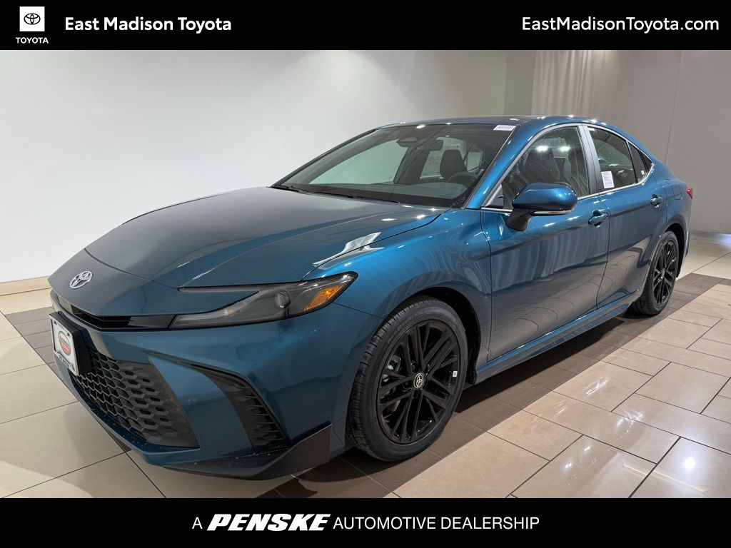 2025 Toyota Camry SE -
                  Madison, WI