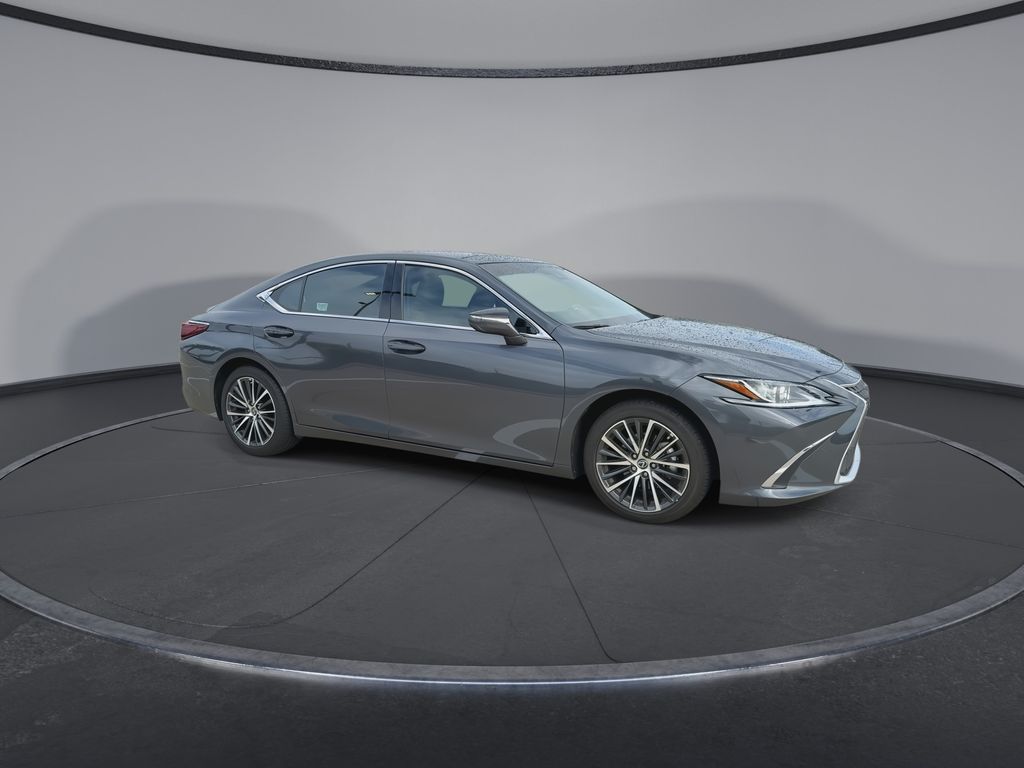 Thumbnail: 2025 Lexus ES - 2