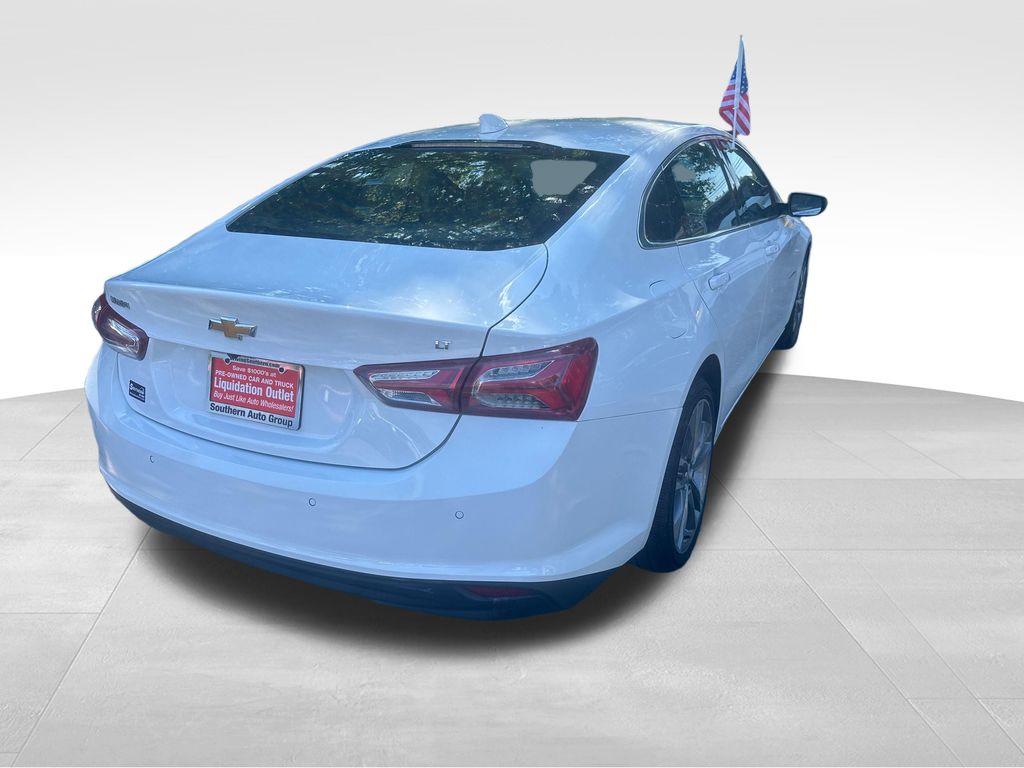 Used 2024 White Chevrolet LT image 24