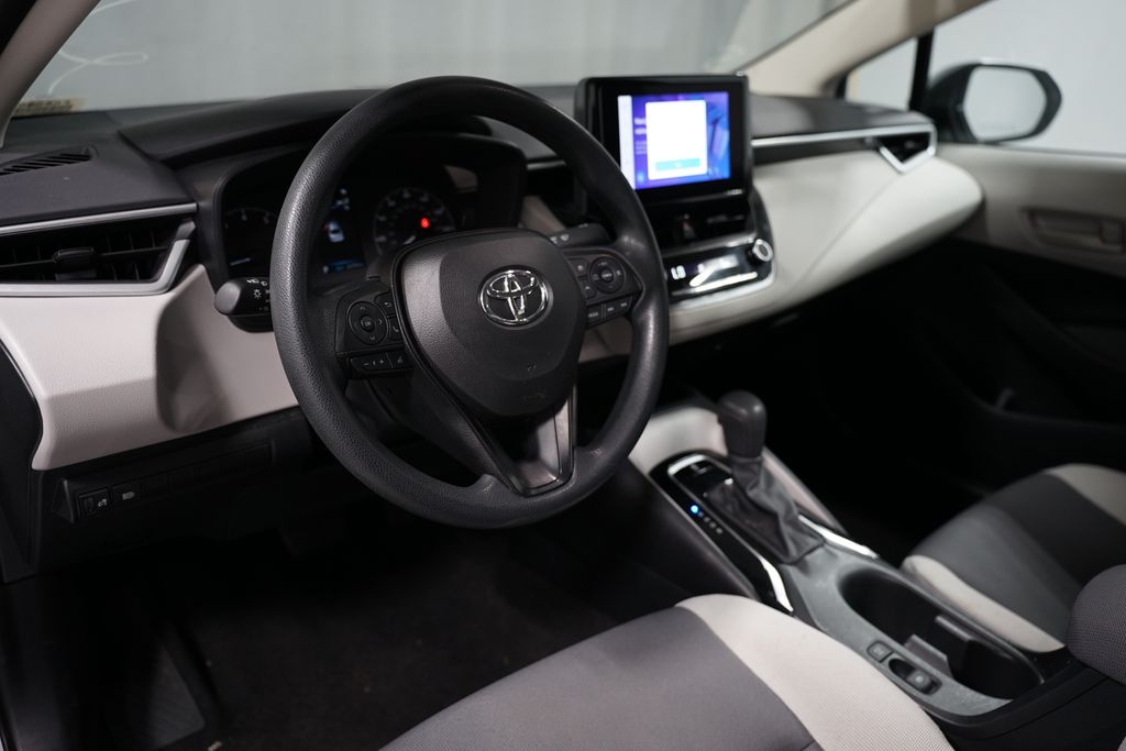 2023 Toyota Corolla LE 7