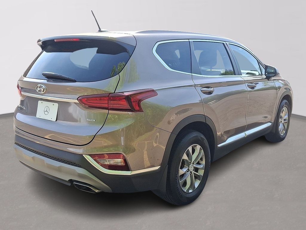 2020 Hyundai Santa Fe SE 4