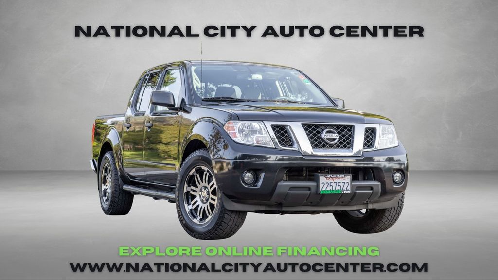 2020 Nissan Frontier SV's photo