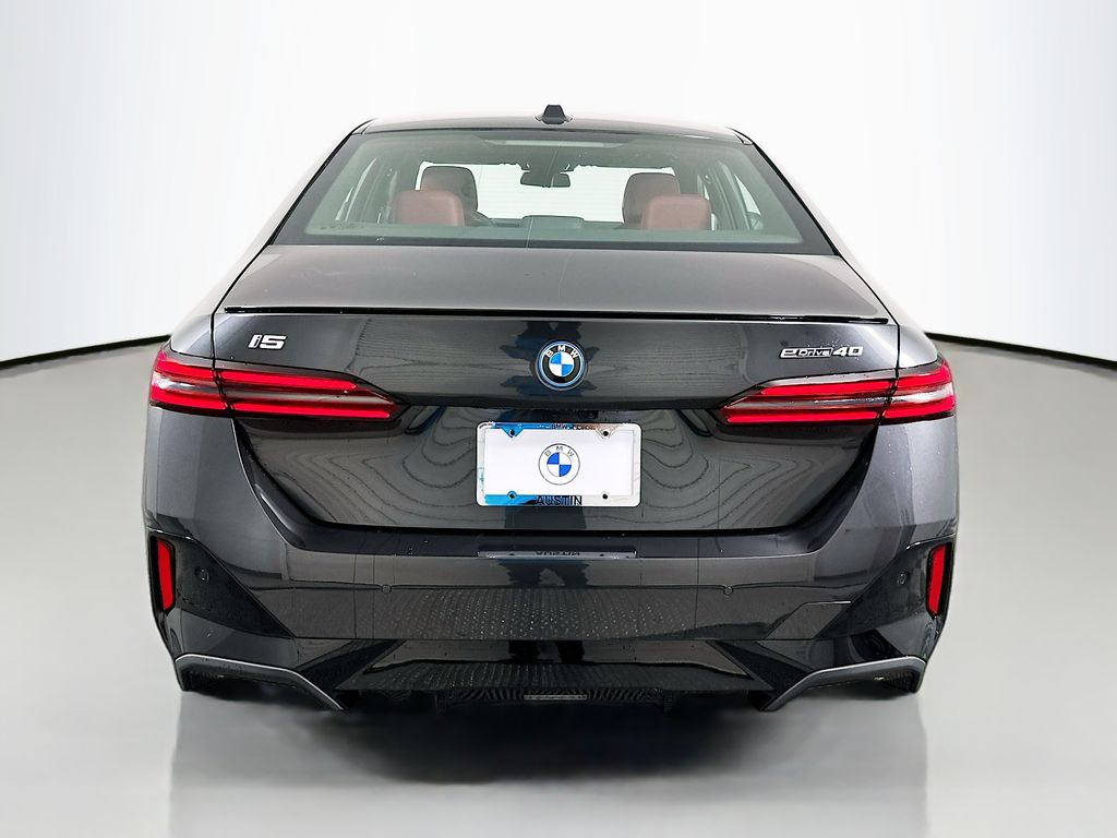 Thumbnail: 2026 BMW i5 - 6