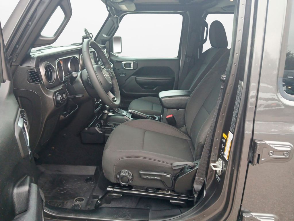 Used Car 2023 Jeep Gladiator  Sport For Sale Under $30,000 In Austin, Texas