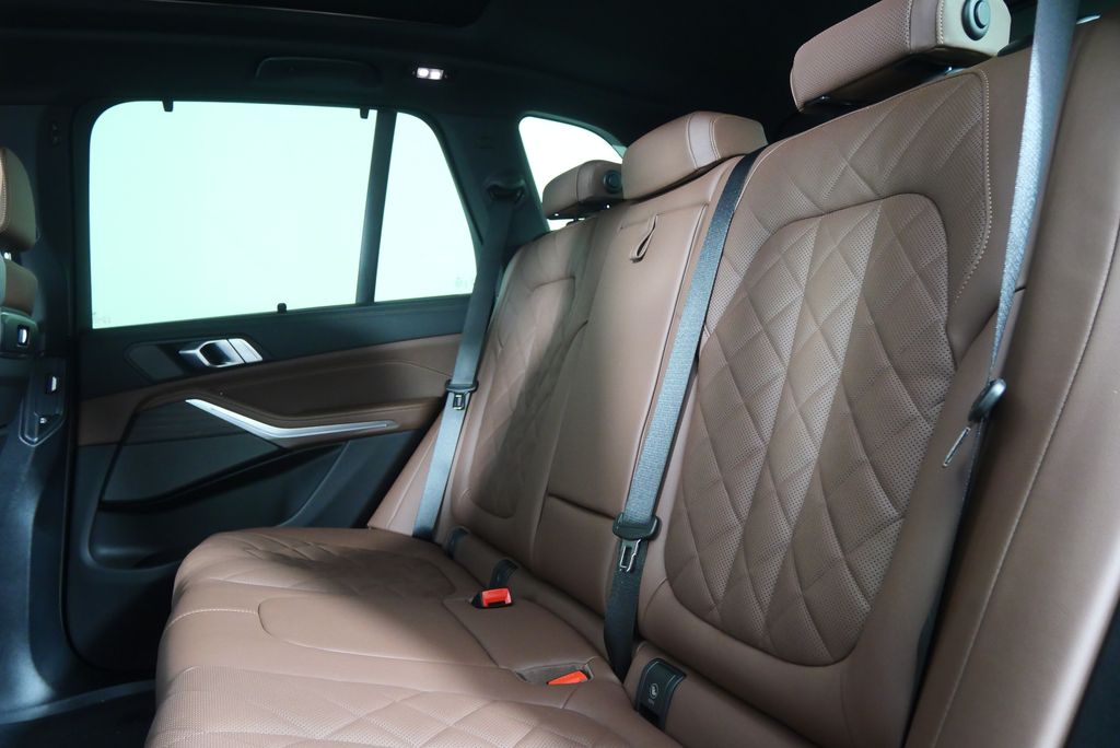 Thumbnail: 2026 BMW X5 - 16