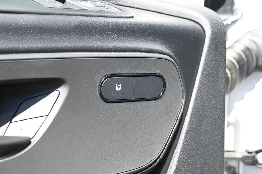 Thumbnail: 2025 Mercedes-Benz Sprinter - 15