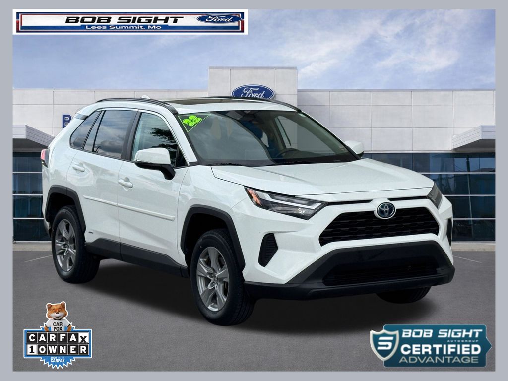 2022 Toyota RAV4 Hybrid XLE