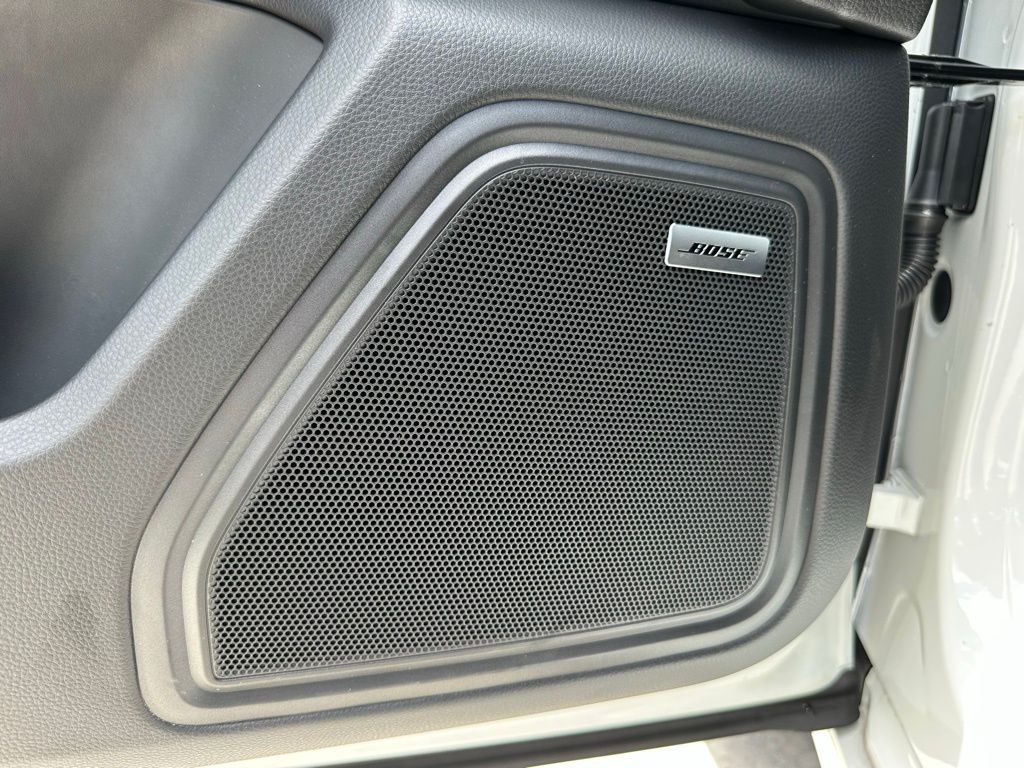 2025 Porsche Macan S 15