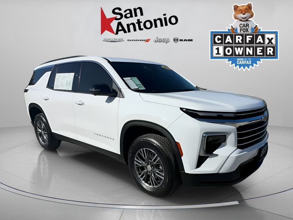 2024 Chevrolet Traverse LT