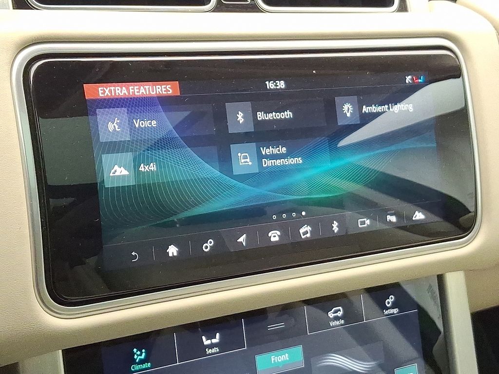 Thumbnail: 2022 Land Rover Range Rover - 27