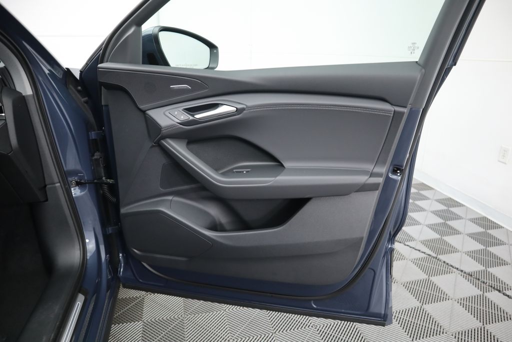 2025 Audi Q6 e-tron Premium 27