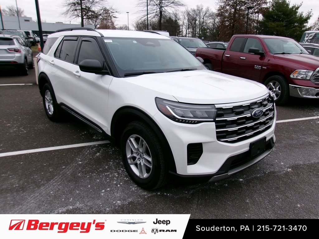 2025 Ford Explorer Active AWD