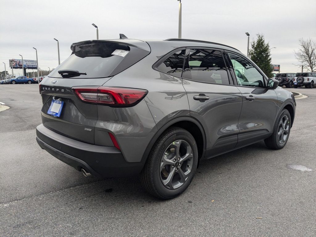 2025 Ford Escape ST-Line