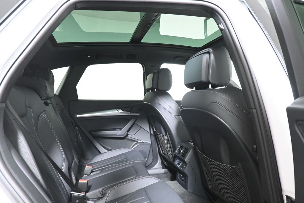 2025 Audi Q5  19