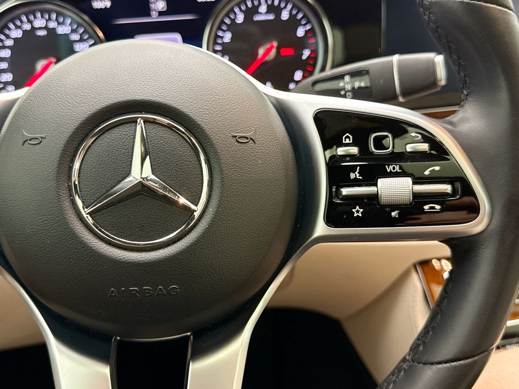 Thumbnail: 2019 Mercedes-Benz E-Class - 12