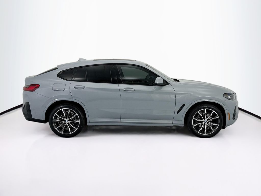 Thumbnail: 2024 BMW X4 - 4