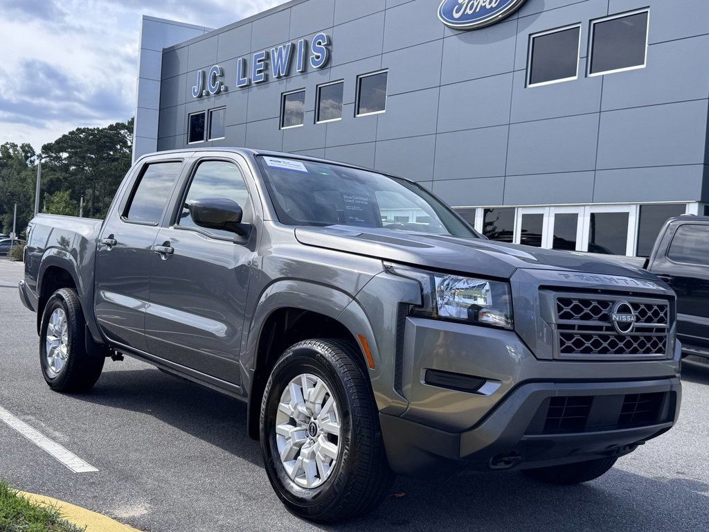 Gray (Gun Metallic) 2023 Nissan Frontier Pickup Truck Four-Wheel Drive 9-Speed Automatic