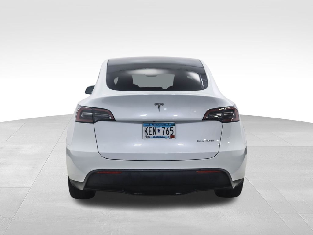 Thumbnail: 2023 Tesla Model Y - 4