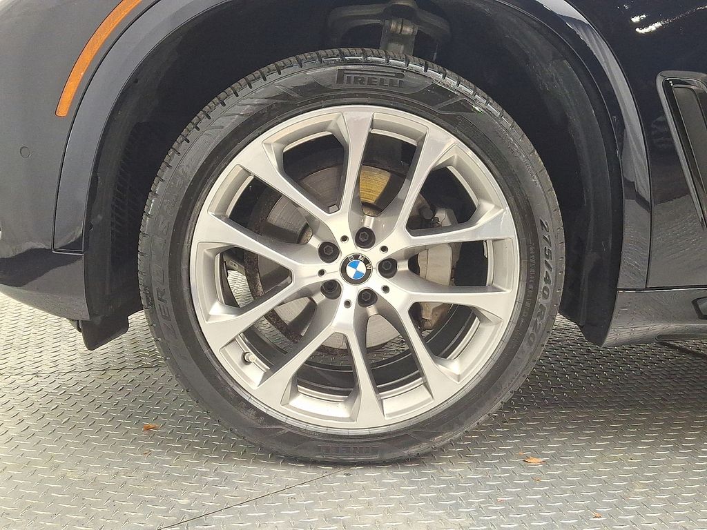 Thumbnail: 2023 BMW X5 - 8