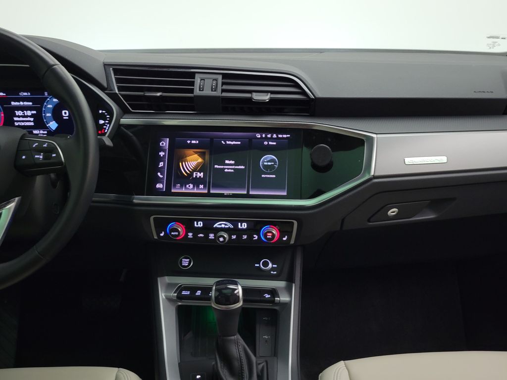 Thumbnail: 2024 Audi Q3 - 19