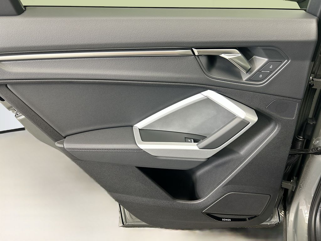 Thumbnail: 2025 Audi Q3 - 24