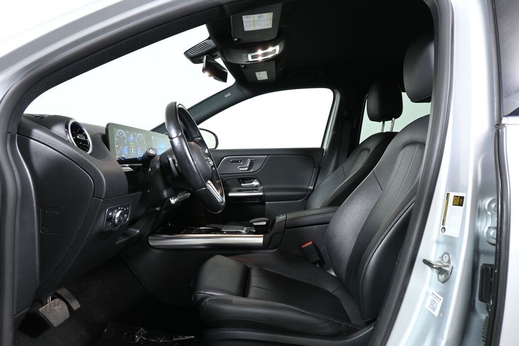 Thumbnail: 2022 Mercedes-Benz GLA - 3