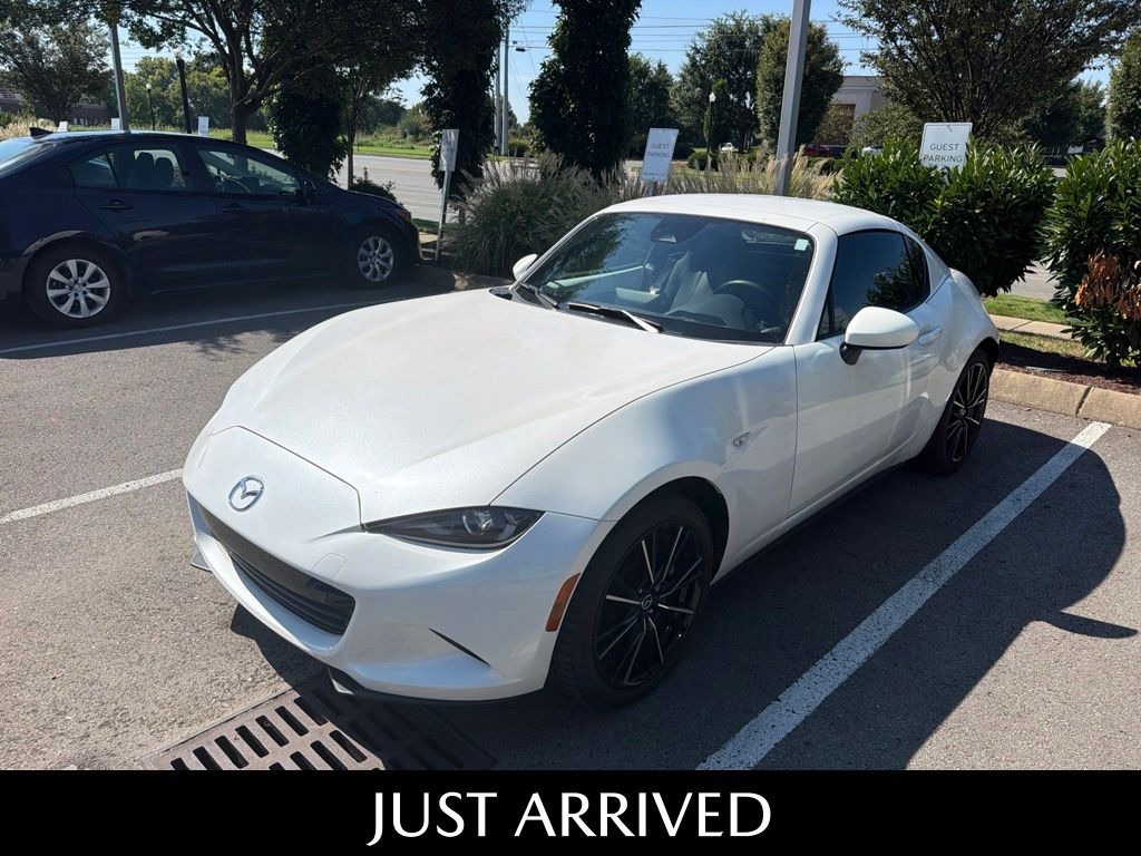 Snowflake White Pearl Mica 2024 Mazda MX-5 Miata Convertible Rear-Wheel Drive 6-Speed Manual