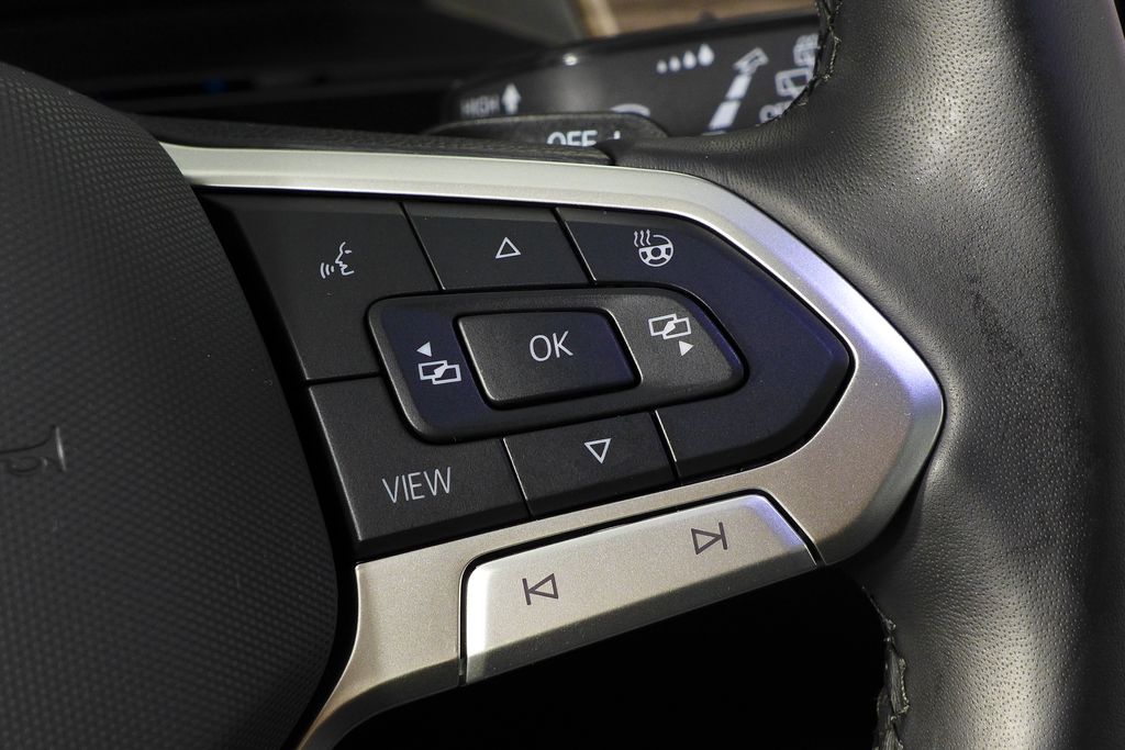 Thumbnail: 2025 Volkswagen Atlas - 28