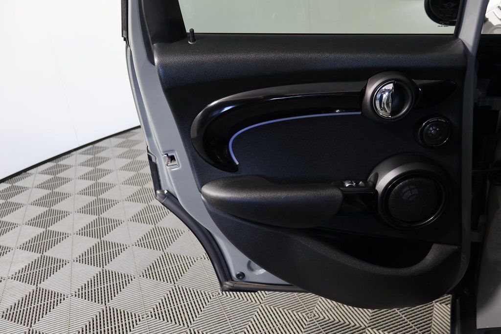 Thumbnail: 2022 MINI Cooper - 13