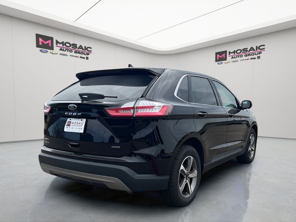 2023 Ford Edge