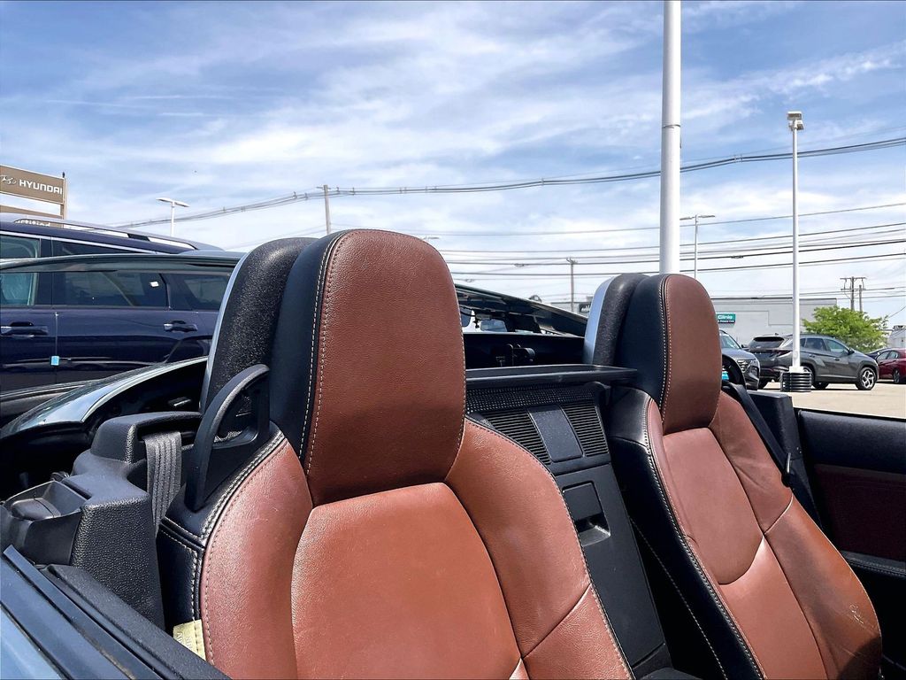 2013 Mazda Miata — photo 21