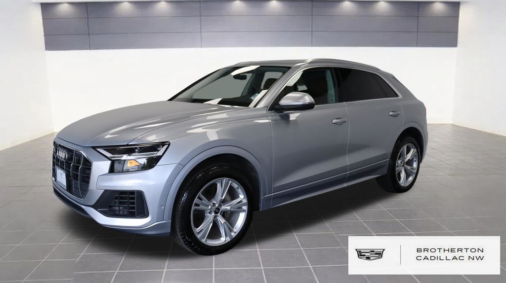 Florett Silver Metallic 2022 Audi Q8 quattro Premium Plus 55 TFSI SUV / Crossover All-Wheel Drive 8-Speed Automatic
