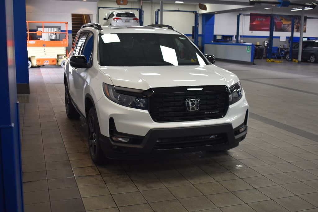 2025 Honda Passport Black Edition 3