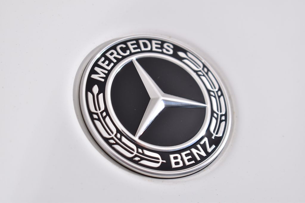 Thumbnail: 2025 Mercedes-Benz GLB - 10