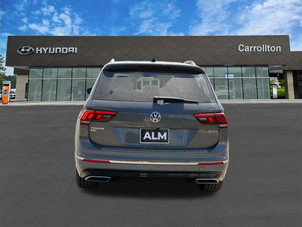 Used 2019 Gray Volkswagen 2.0T SEL Premium R-Line image 6