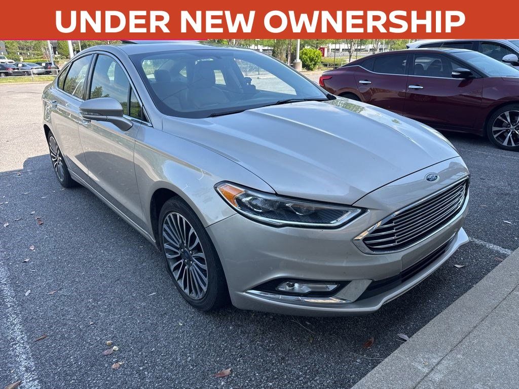 White Gold 2017 Ford Fusion SE Sedan Front-Wheel Drive 6-Speed Automatic
