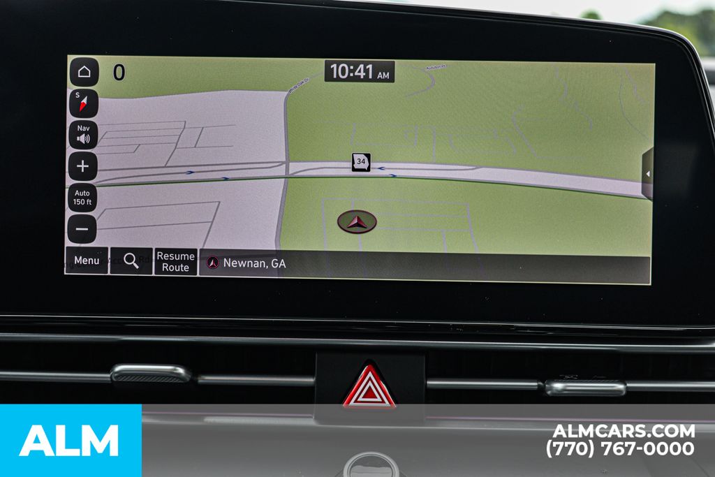 Used 2024 Black Hyundai SEL image 35
