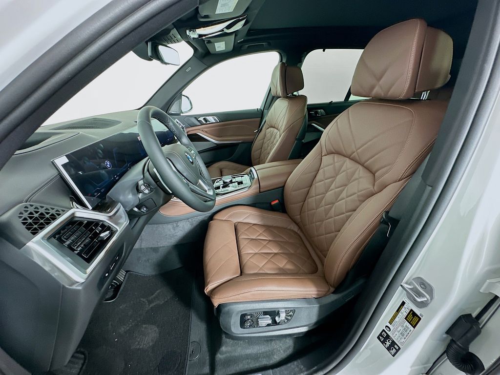 Thumbnail: 2026 BMW X5 - 16