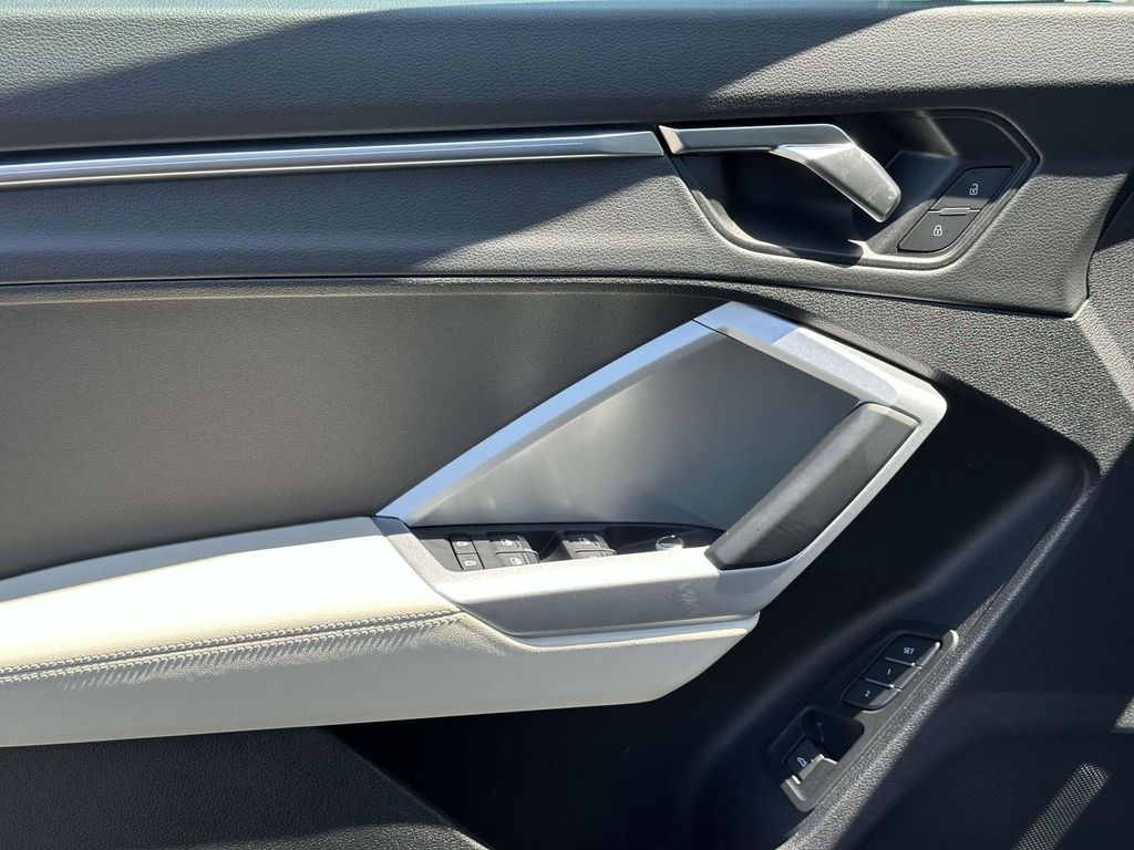 2023 Audi Q3 Premium 16