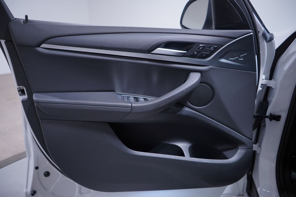 Thumbnail: 2022 BMW X3 - 16